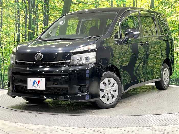 2013 Toyota Voxy