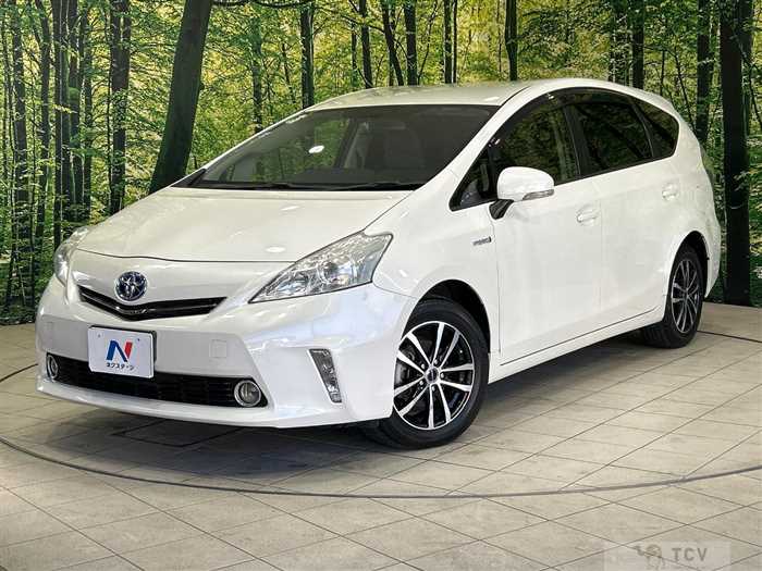 2013 Toyota PRIUS α