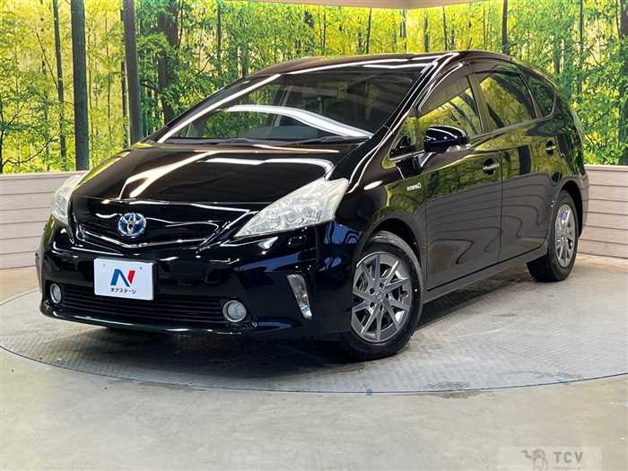 2013 Toyota PRIUS α