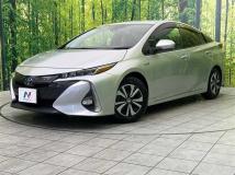 2018 Toyota Prius PHV