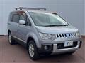 2017 Mitsubishi Delica D5
