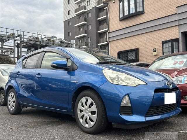 2012 Toyota AQUA