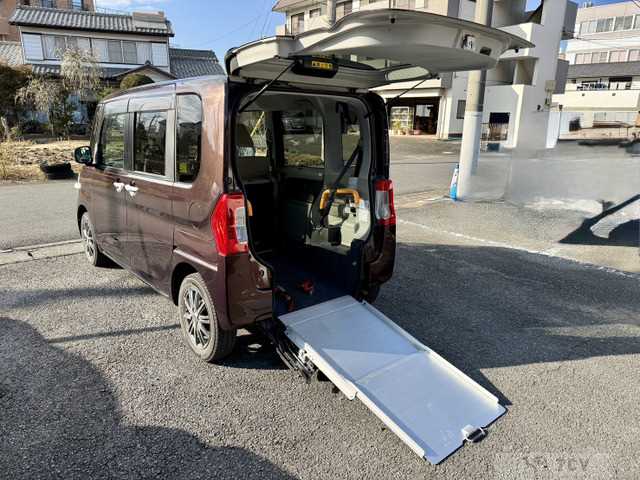 2018 Daihatsu Tanto