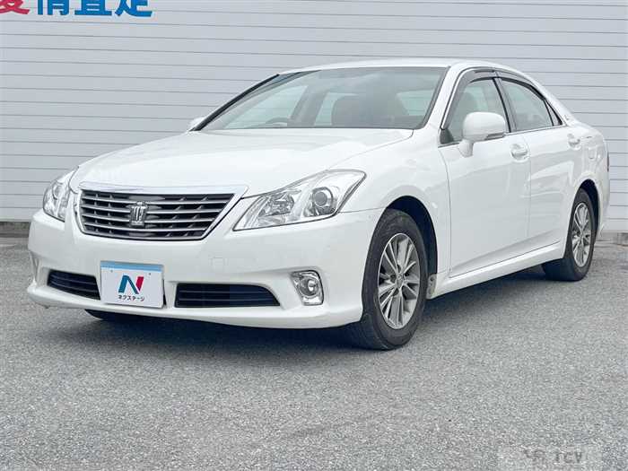2011 Toyota Crown