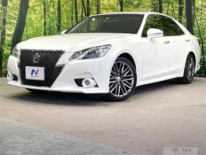 2014 Toyota Crown