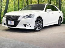 2014 Toyota Crown