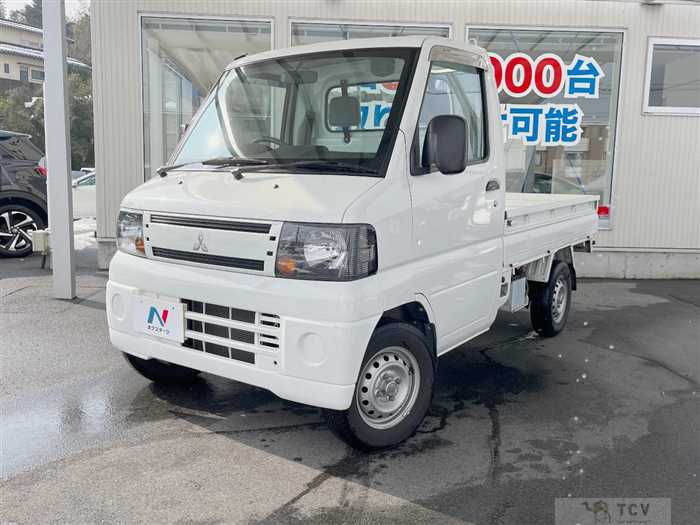 2010 Mitsubishi Minicab Truck