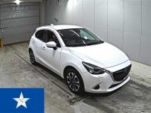 2017 Mazda Demio