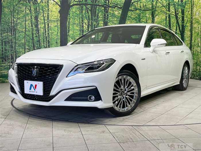 2020 Toyota Crown Hybrid