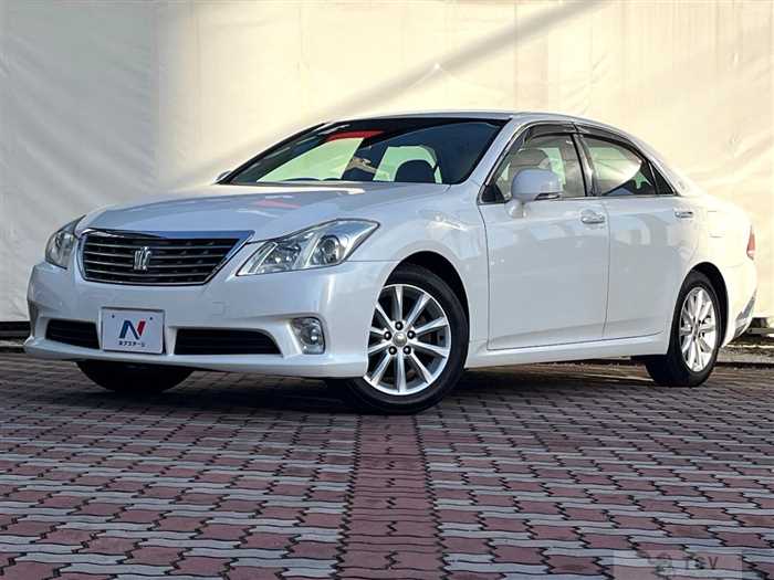 2011 Toyota Crown