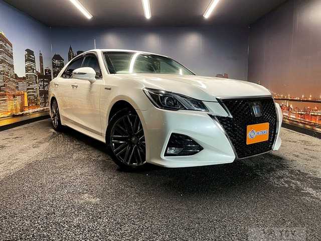 2016 Toyota Crown Athlete Series