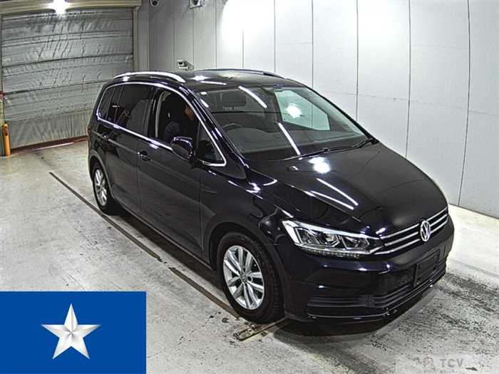 2017 Volkswagen Golf Touran