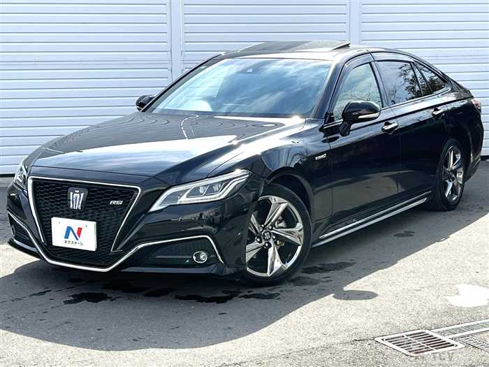 2019 Toyota Crown Hybrid