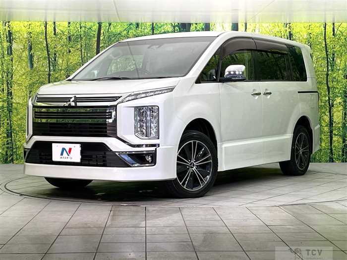 2019 Mitsubishi Delica D5