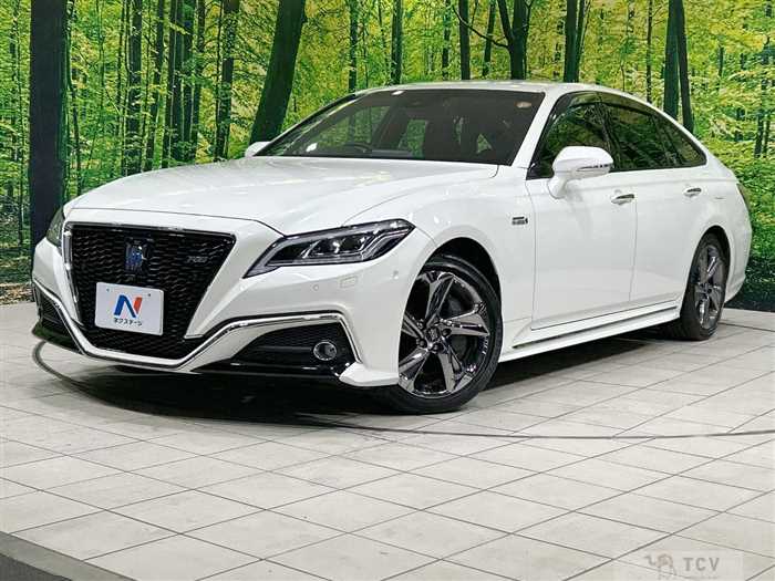 2018 Toyota Crown Hybrid