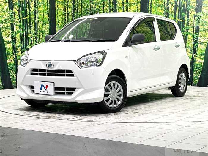 2022 Daihatsu Mira Es