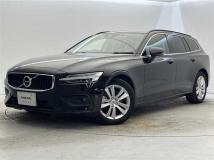 2022 Volvo V60