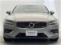 2022 Volvo V60