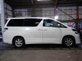 2013 Toyota Vellfire