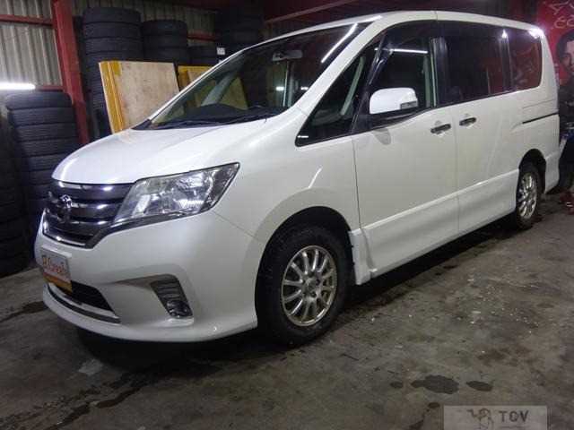 2013 Nissan Serena