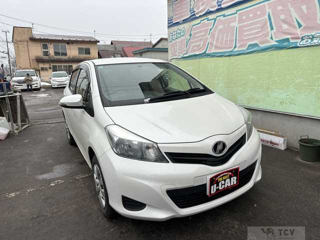 2013 Toyota Vitz