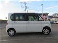2011 Daihatsu Tanto