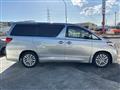 2013 Toyota Alphard G
