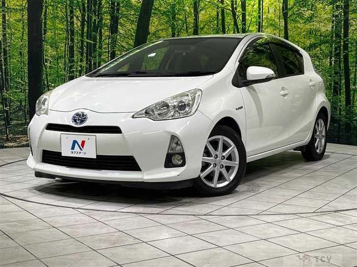 2013 Toyota AQUA