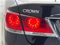 2013 Toyota Crown Hybrid