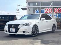 2013 Toyota Crown Hybrid