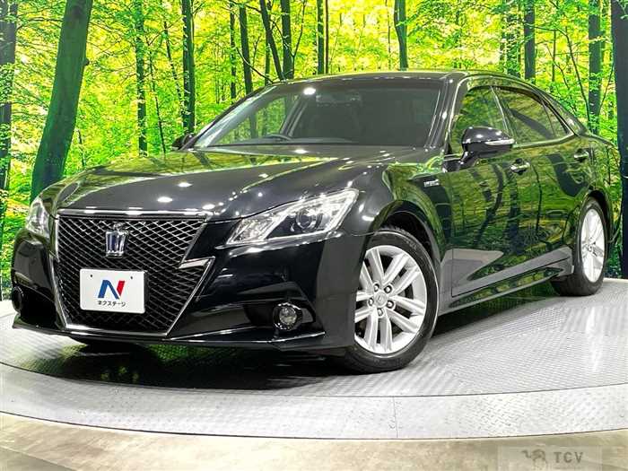 2014 Toyota Crown Hybrid