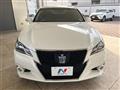 2014 Toyota Crown Hybrid