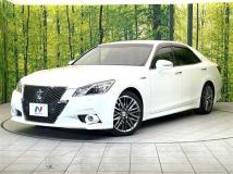 2014 Toyota Crown Hybrid