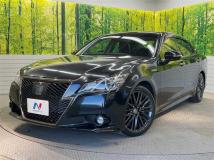 2014 Toyota Crown Hybrid