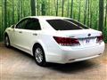 2015 Toyota Crown Hybrid