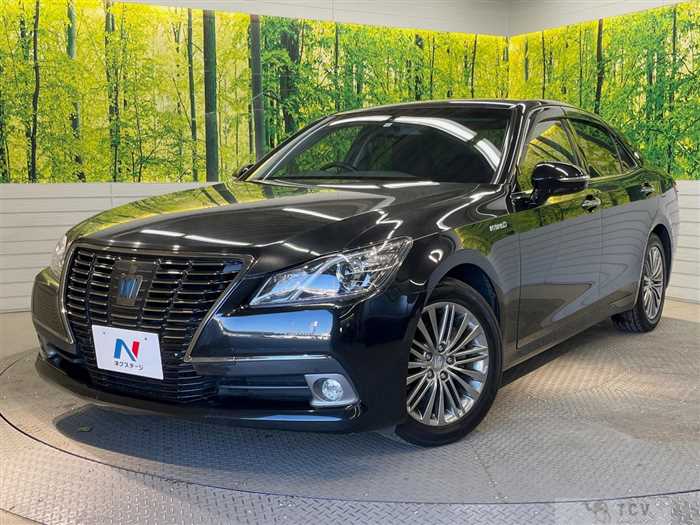 2015 Toyota Crown Hybrid