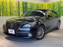 2015 Toyota Crown Hybrid