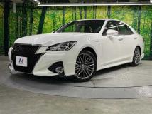 2016 Toyota Crown Hybrid