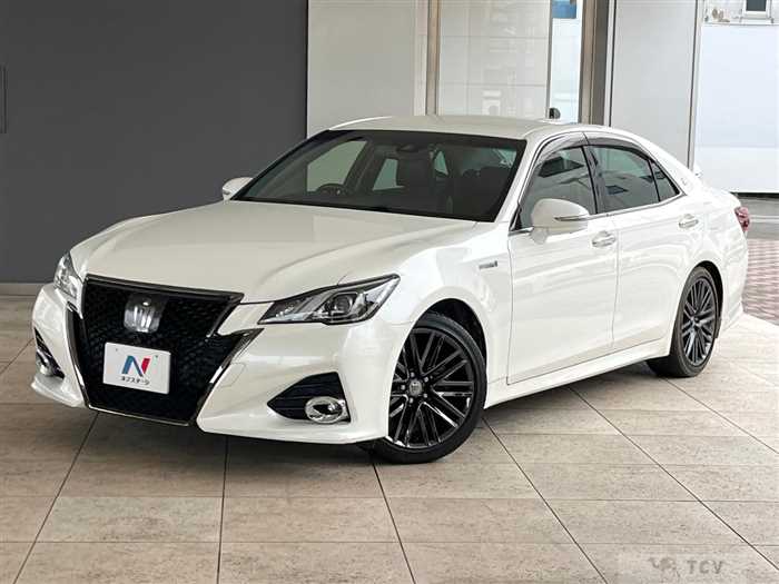 2018 Toyota Crown Hybrid