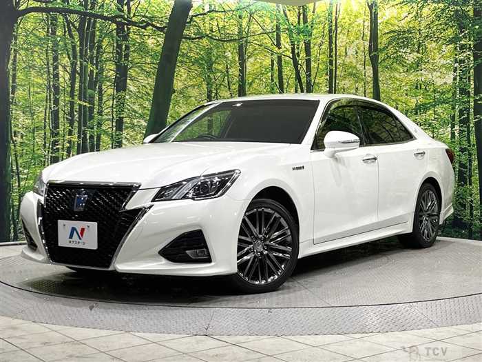 2016 Toyota Crown Hybrid