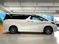 2016 Toyota Alphard Hybrid