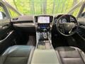 2018 Toyota Alphard Hybrid