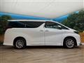 2018 Toyota Alphard Hybrid