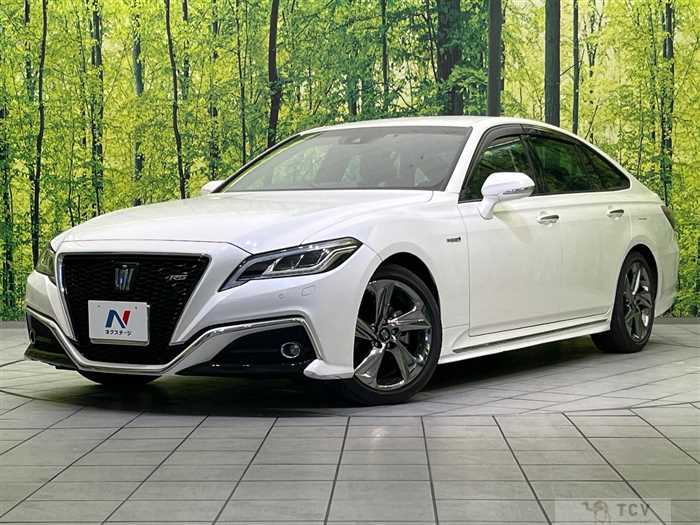 2018 Toyota Crown Hybrid