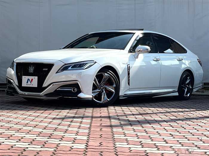 2018 Toyota Crown Hybrid