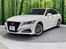 2019 Toyota Crown Hybrid