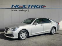 2014 Toyota Crown