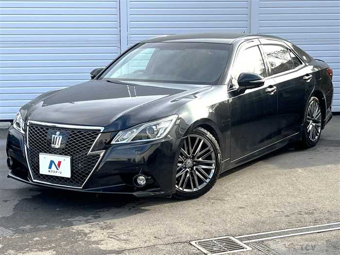 2013 Toyota Crown