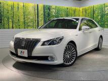 2014 Toyota Crown Majesta