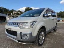 2008 Mitsubishi Delica D5